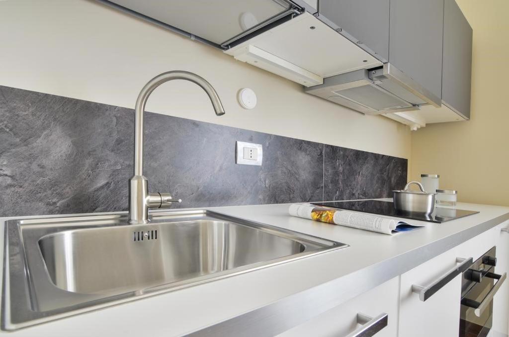 Contempora Apartments - Crocetta - Don Giovanni Milan Bagian luar foto